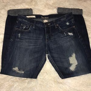 Decree Distressed Boyfriend Jeans